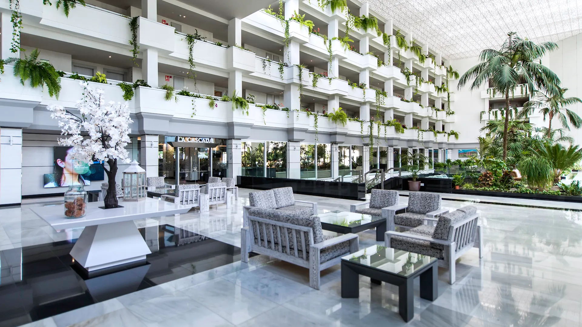 Spring Hotel Vulcano Playa de las Americas  4*, Playa de las Americas (Tenerife)